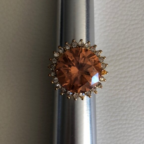 Cocktail Ring Gold Plated w Round Champagne Stone & Surround CZ Stones Sz.7.25 - Picture 5 of 13